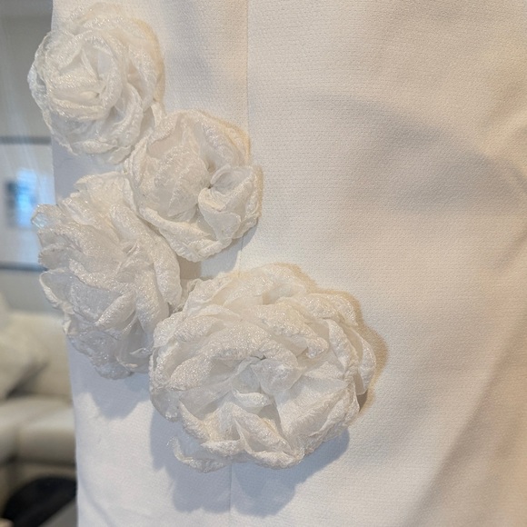 Elliatt Trompe Dress - Picture 4 of 5